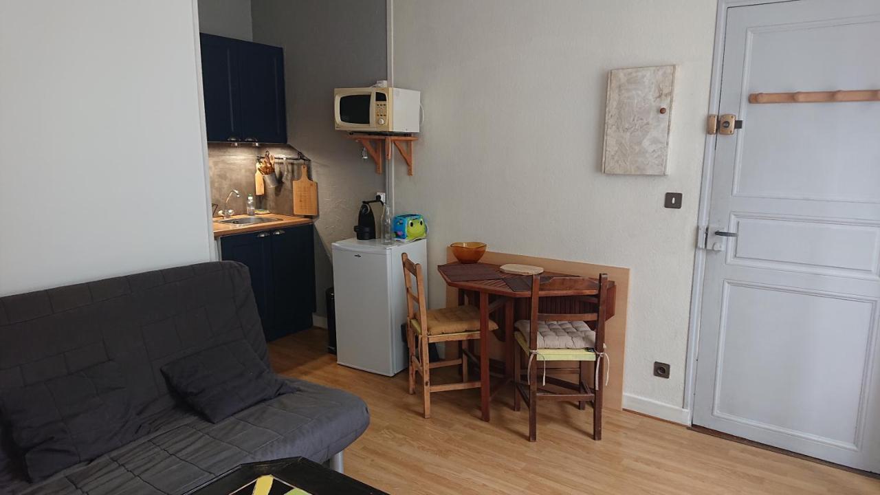 Appartement dans ancienne maison pyrénéenne. Cadéac Extérieur photo